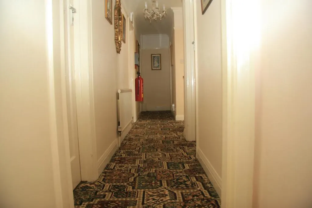 Outlook Hotel Scarborough Birleşik Krallık